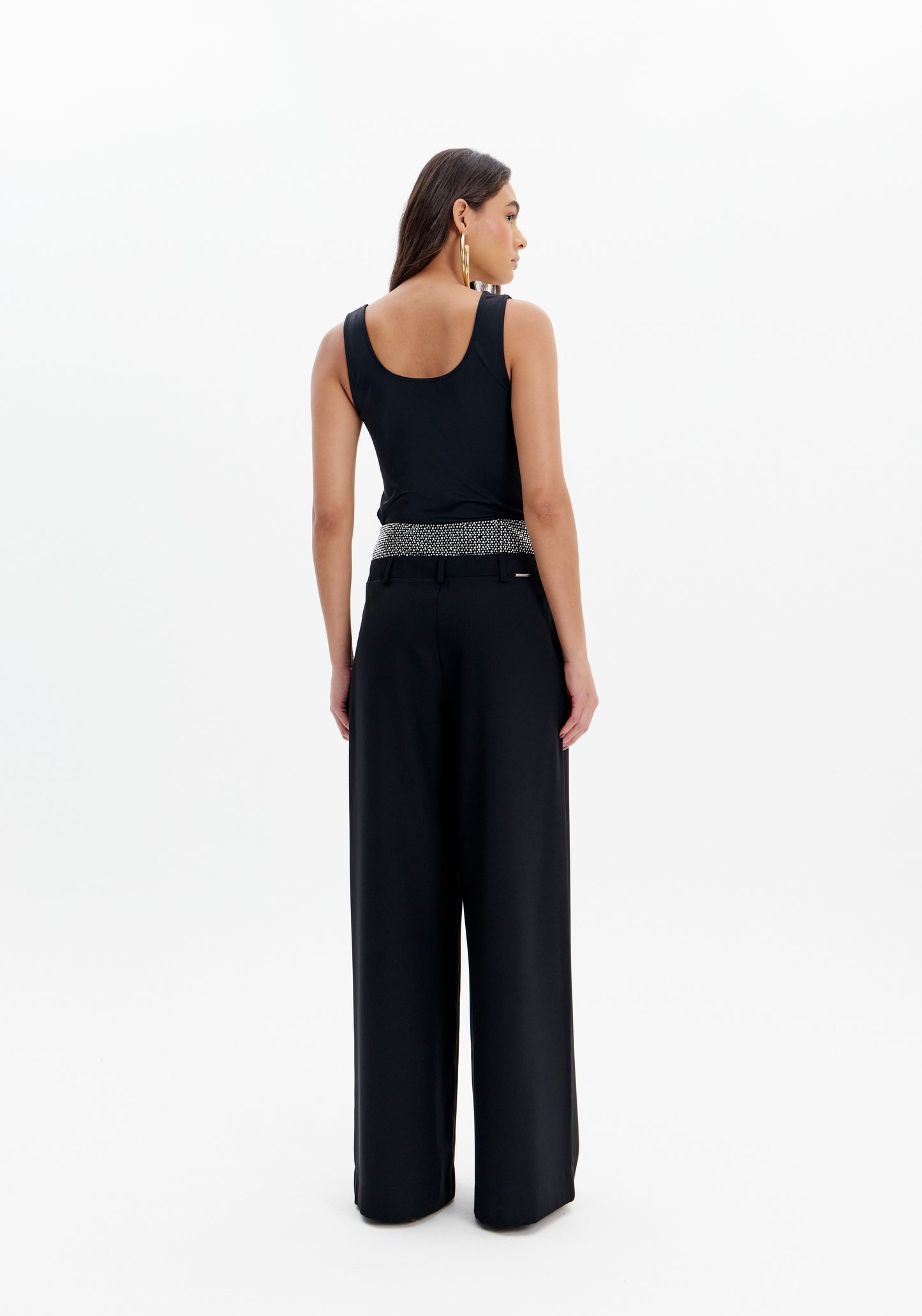CALÇA COM COS DE BRILHOS