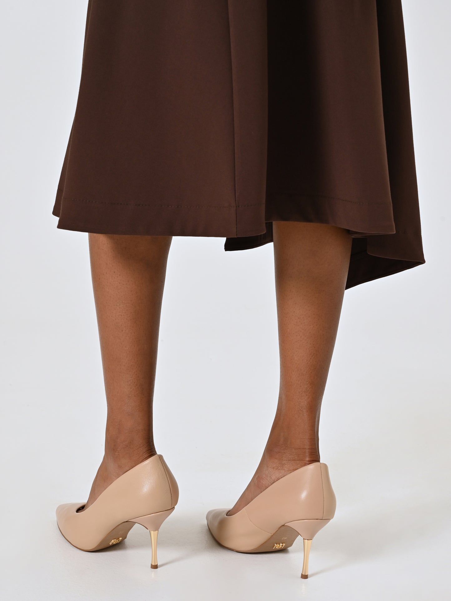 STILETTO COM SALTO DOURADO
