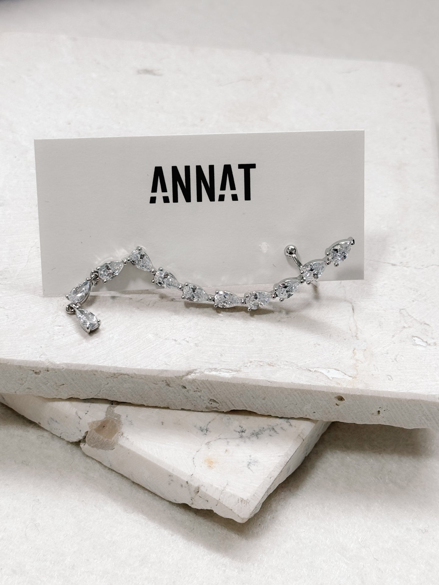 EAR CUFF COM CRISTAIS SWAROVSKI