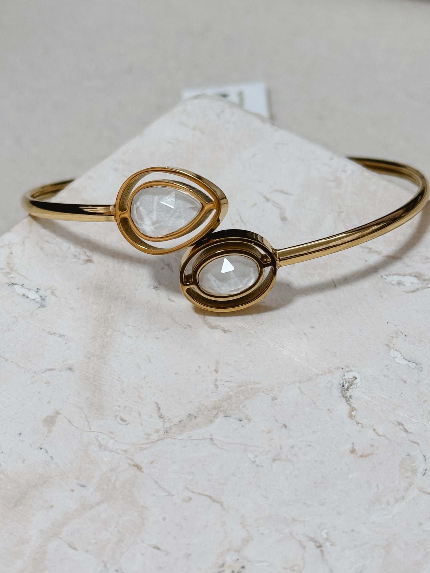 PULSEIRA COM PEDRA