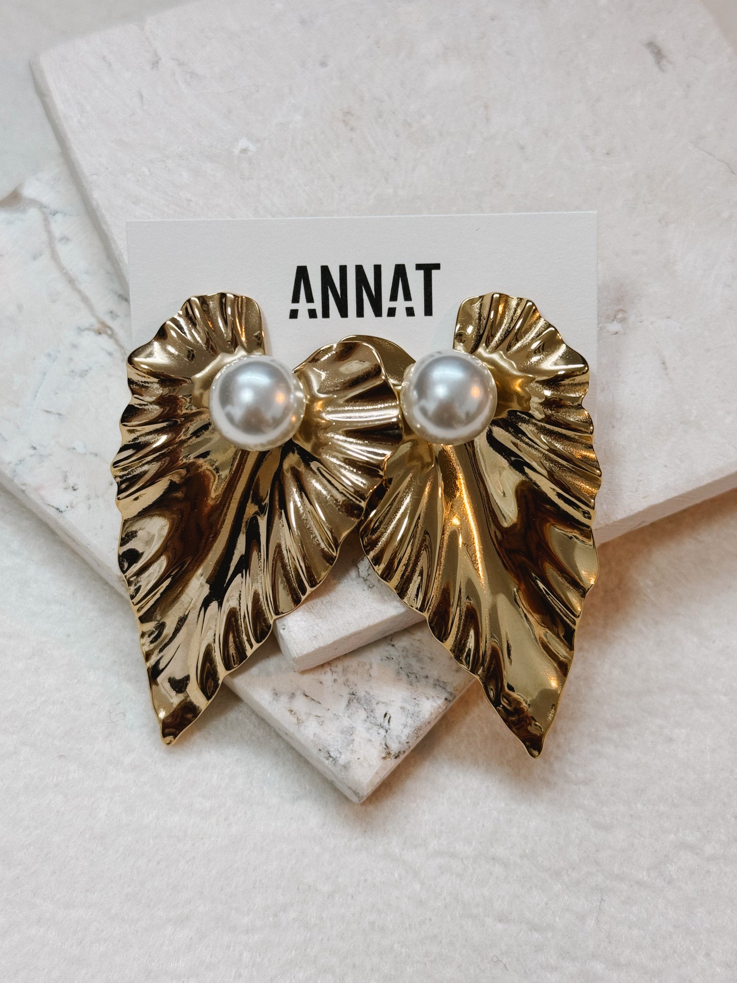 BRINCOS CORAÇÃO COM PÉROLA