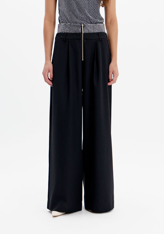 CALÇA COM COS DE BRILHOS