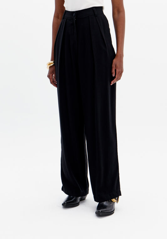 CALÇA PRETA