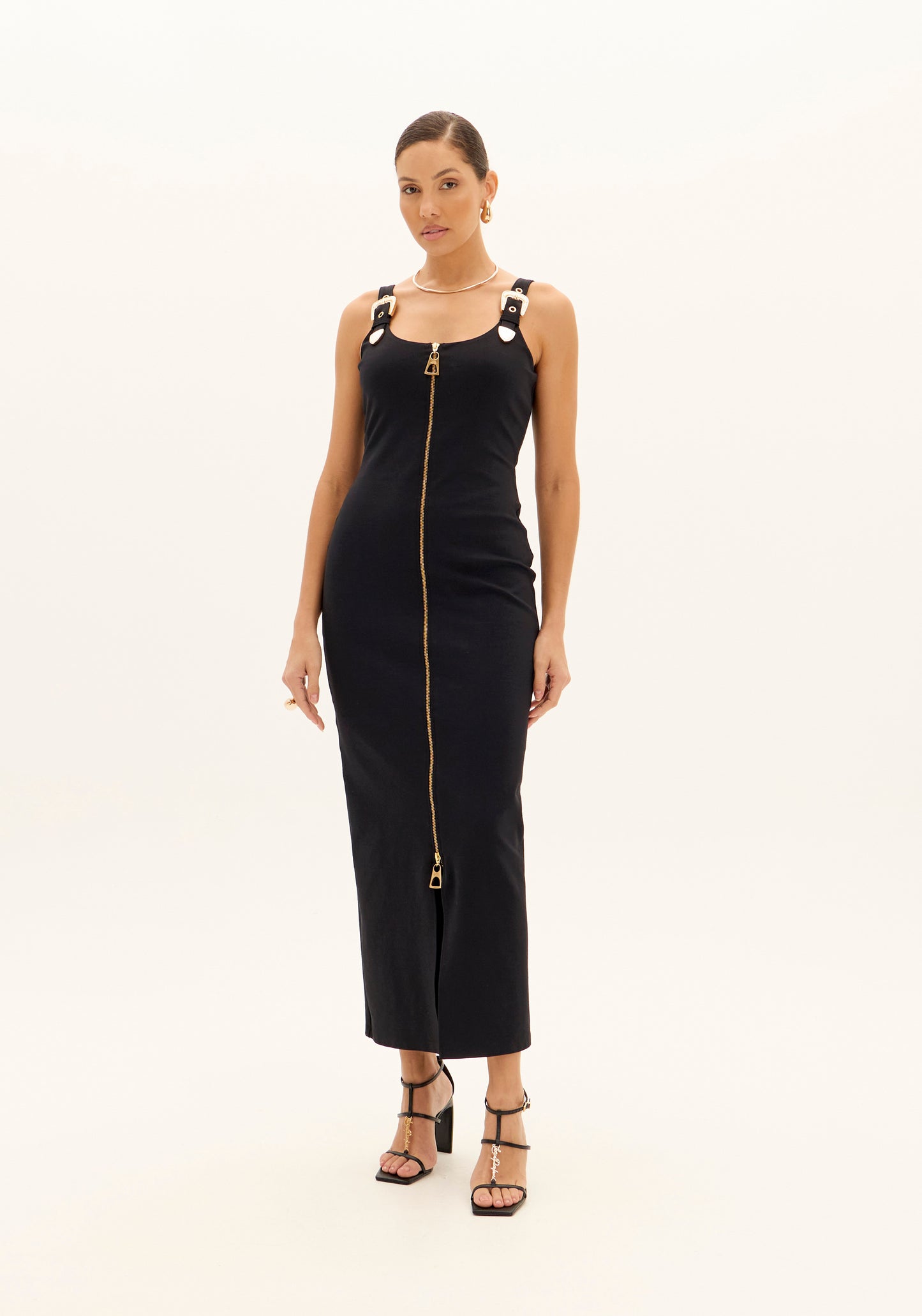 VESTIDO COM FECHO