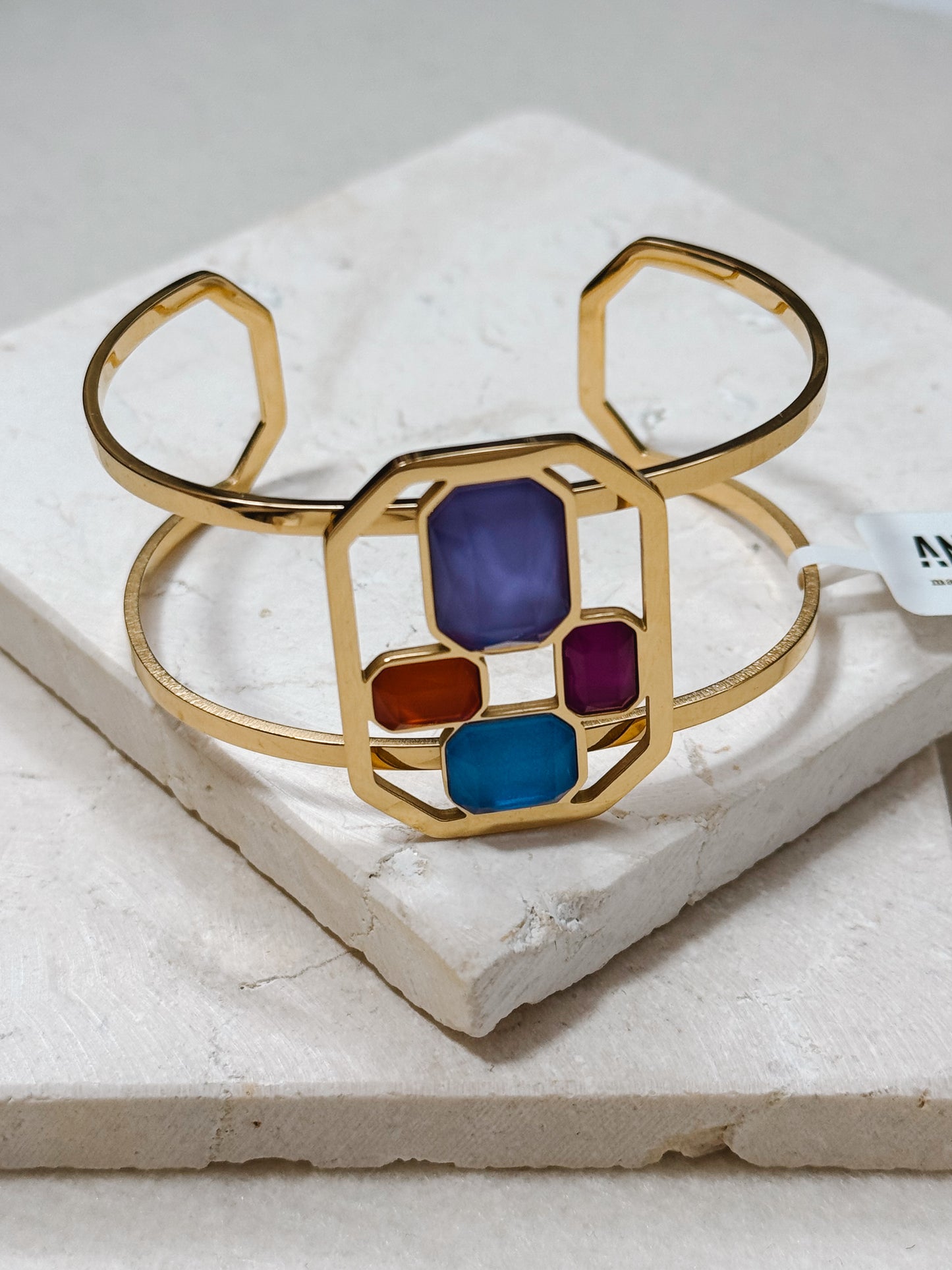 PULSEIRA COM PEDRAS