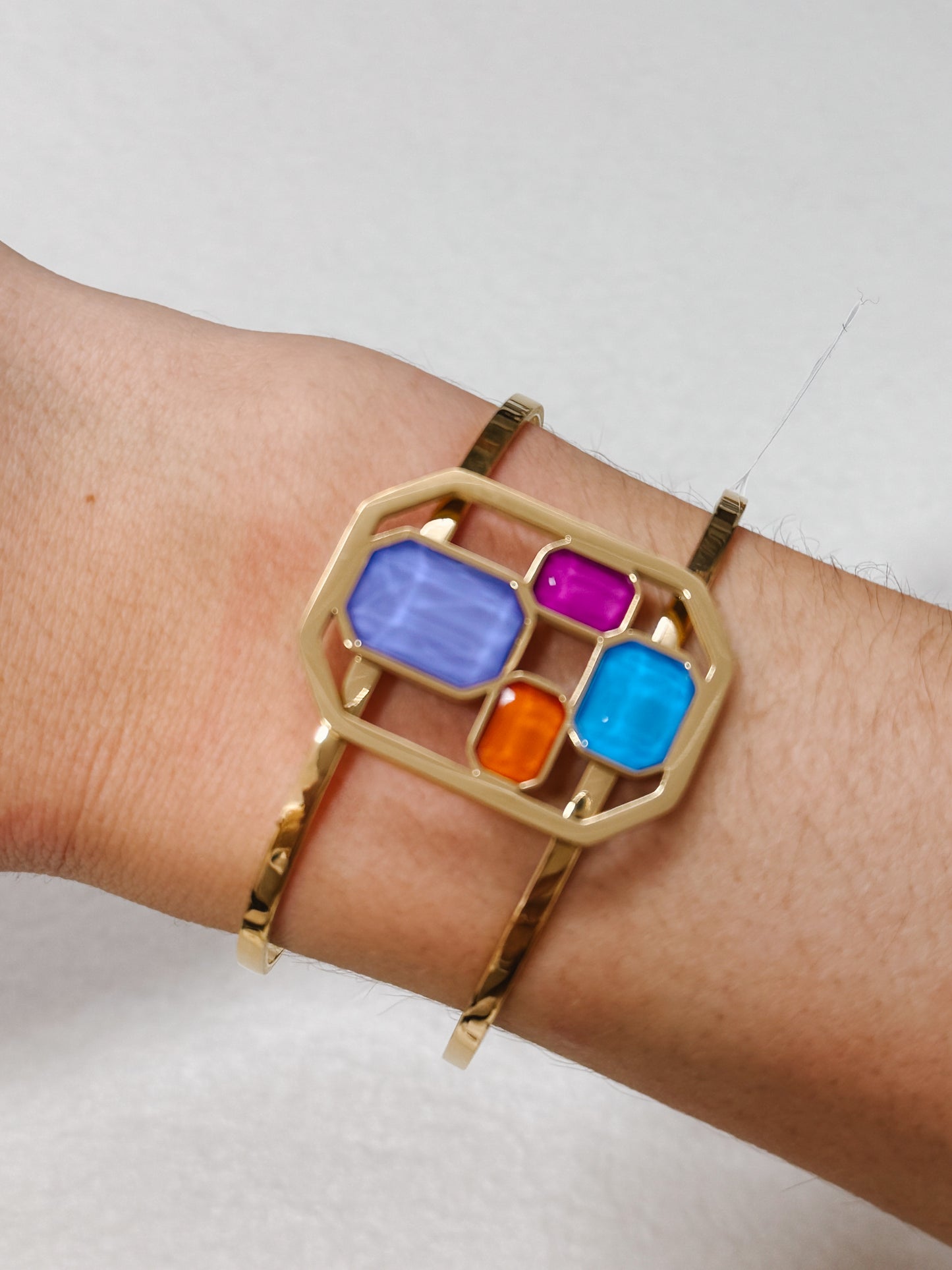 PULSEIRA COM PEDRAS