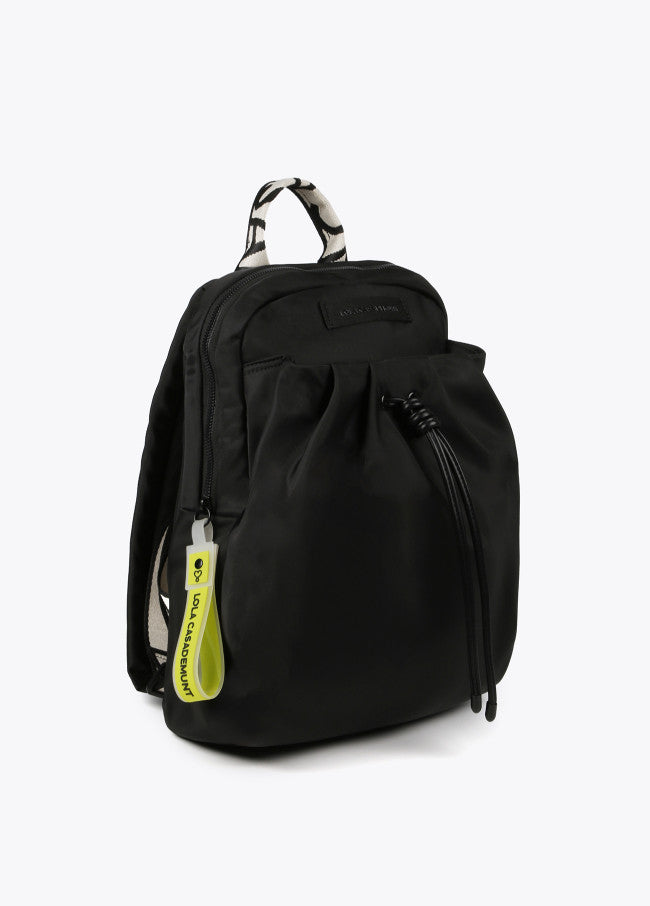 MOCHILA COM BOLSOS